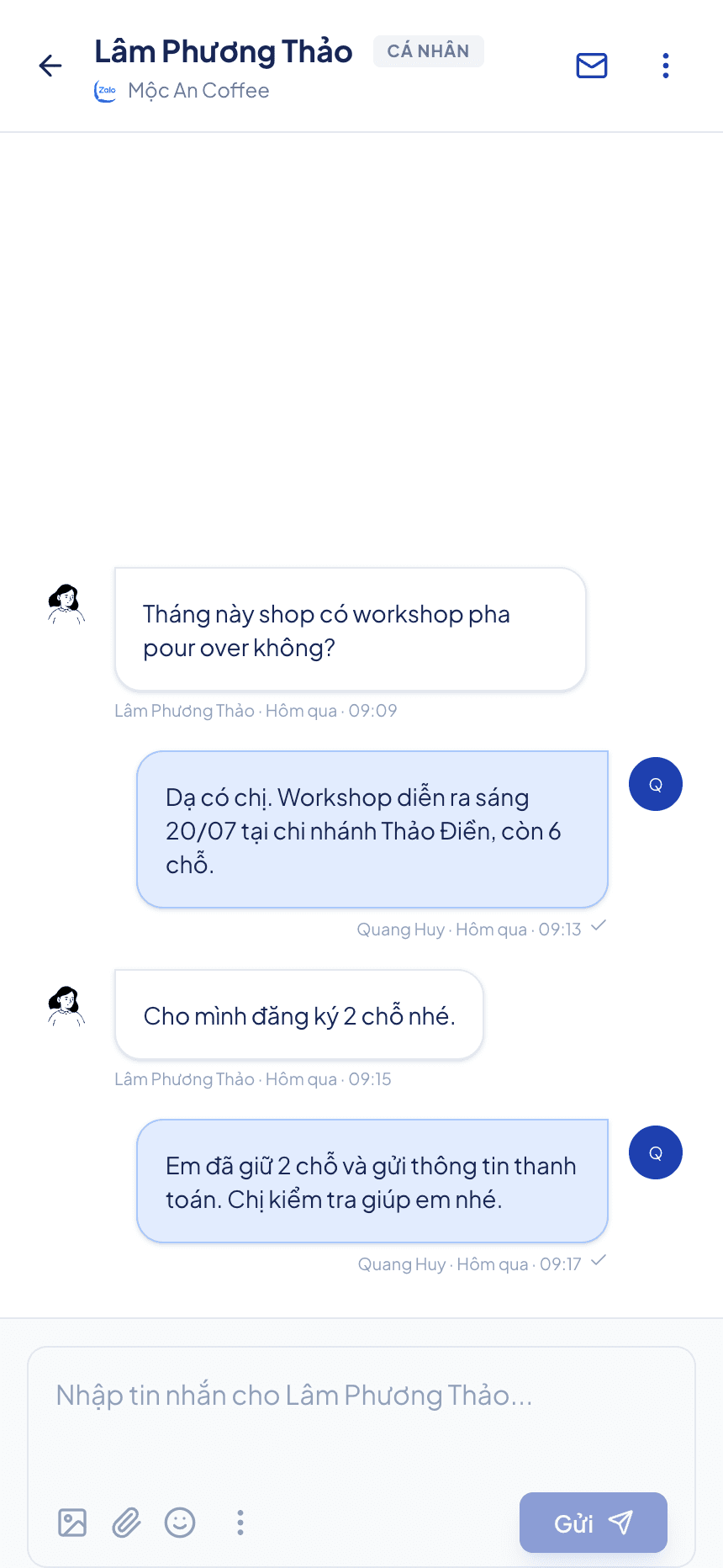Cuộc trò chuyện đang mở trên điện thoại